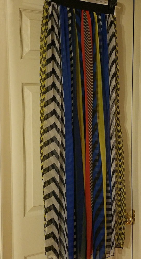 💛Boutique💛 multi color skirt